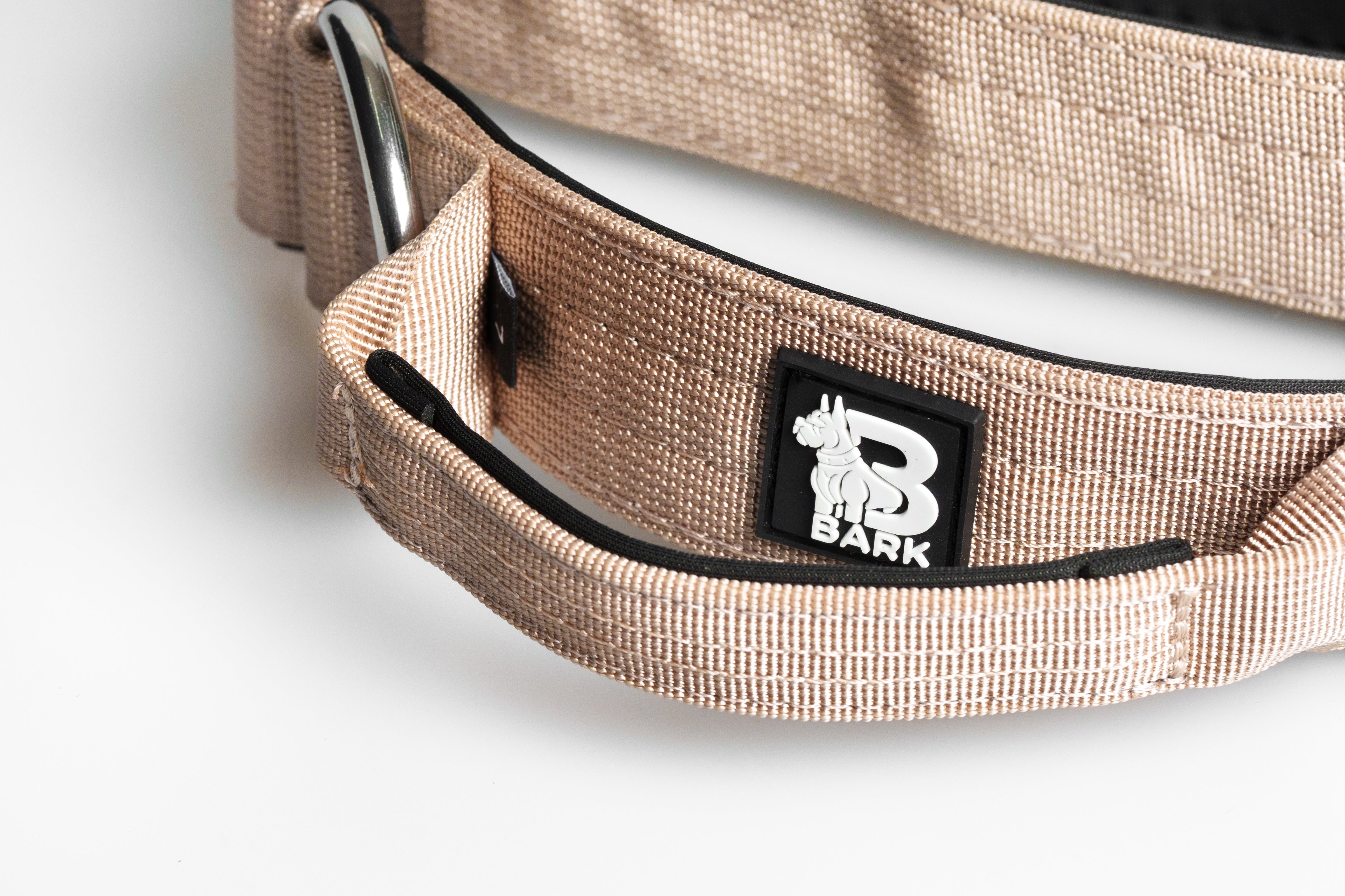 Coleira Bege